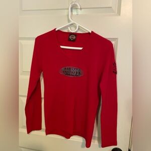 Cute red Harley Davidson long sleeved V neck shirt. Size M.
